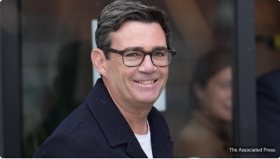 Row erupts within UKs Labour Party after popular mayor blocked from election