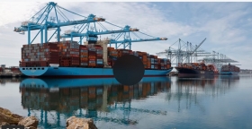 Trumps 10% global tariff takes effect